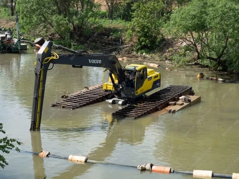 Volvo EC 220 DLR EIK [1]