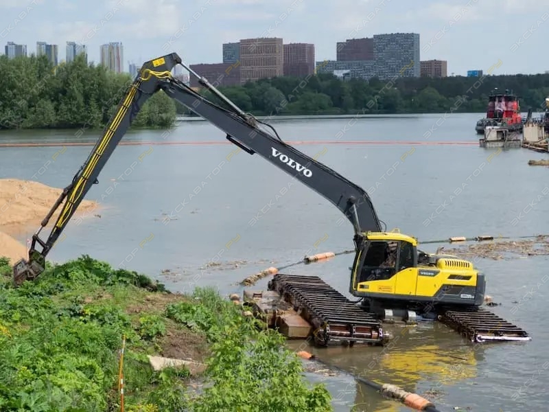 Volvo EC 220 DLR EIK [2]