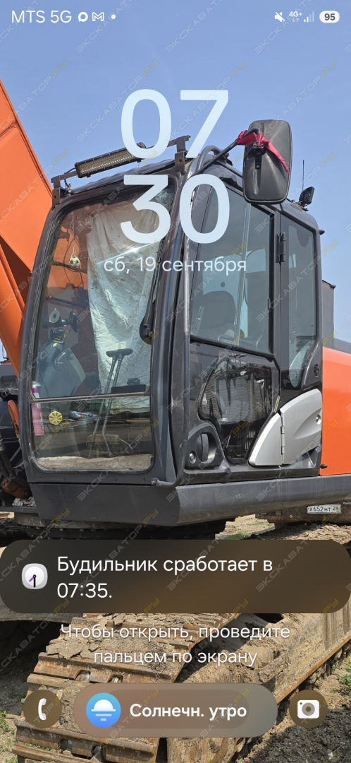 Hitachi ZX330 [2]