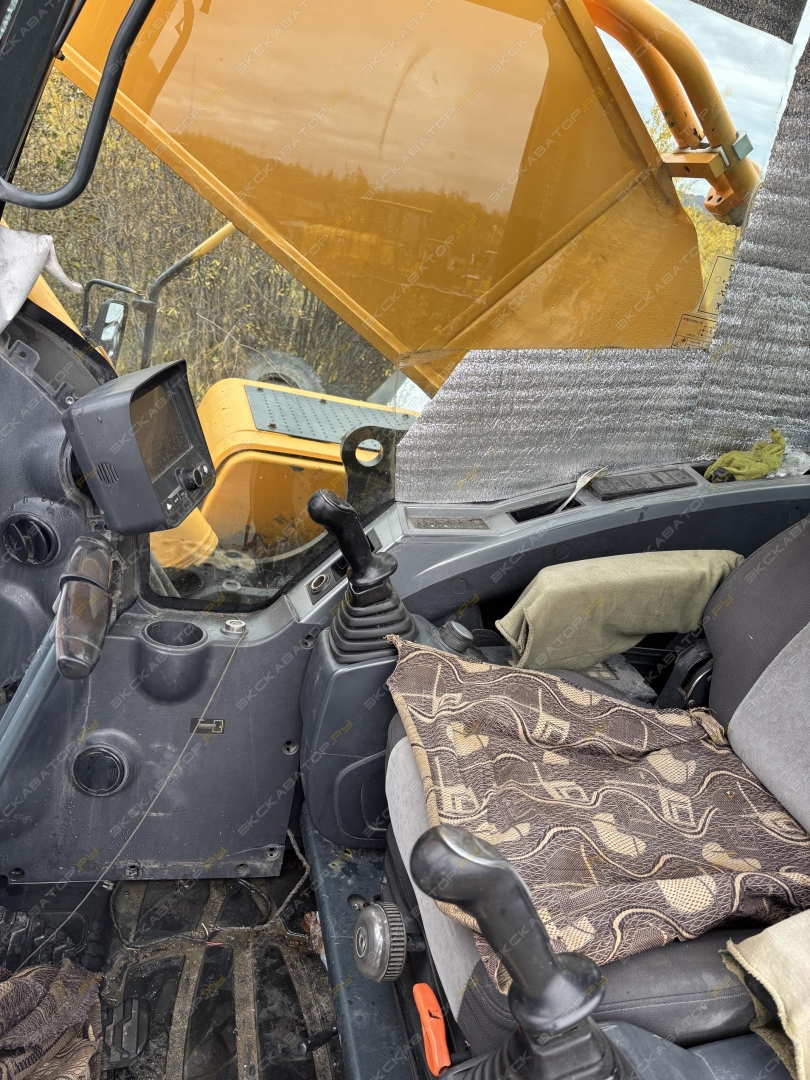 Hyundai R 520LC-9S [7]