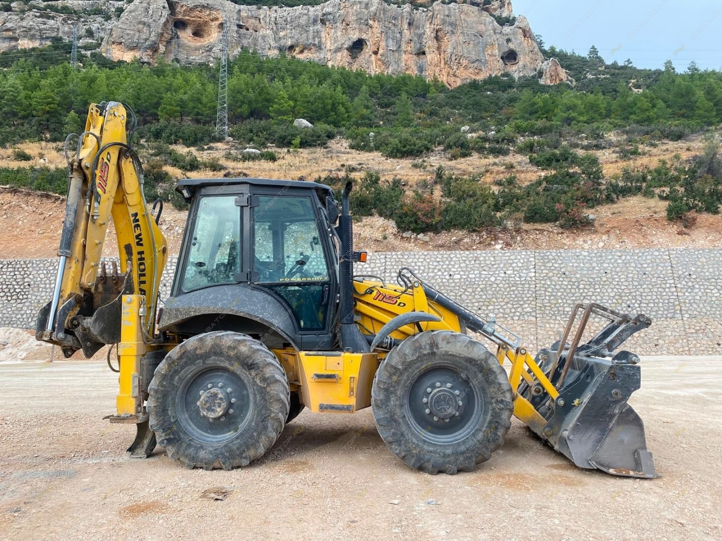 New Holland B115D [0]
