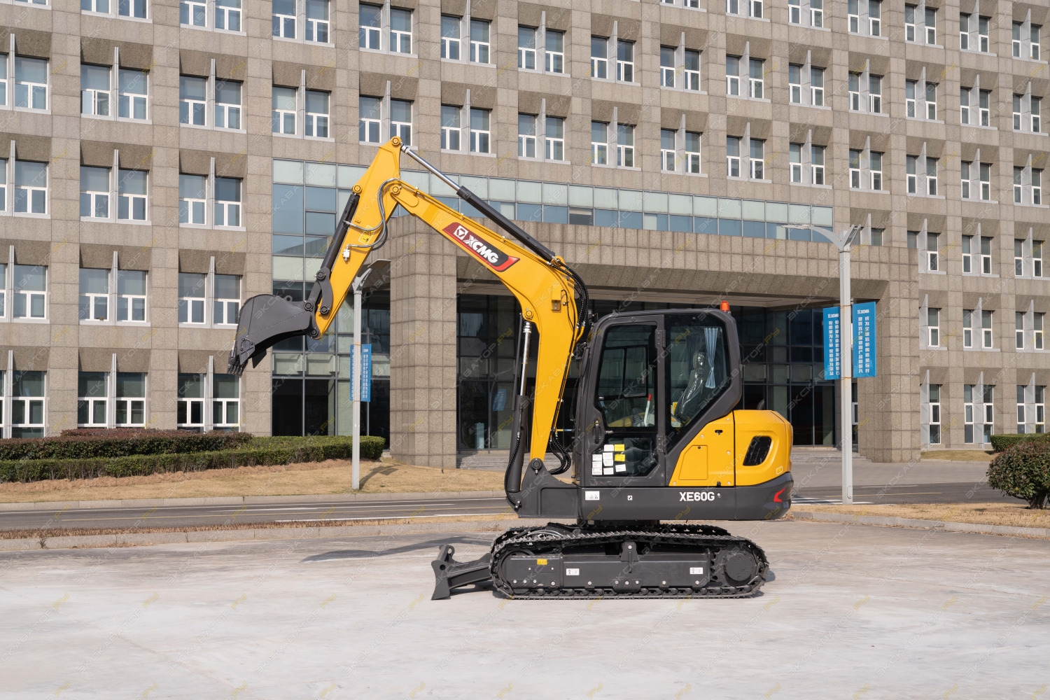 XCMG XE60G [3]
