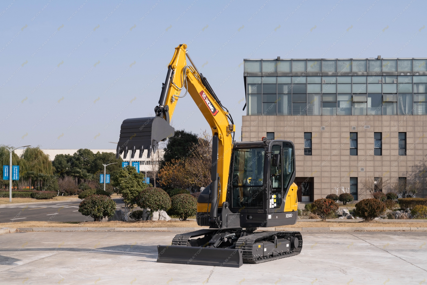 XCMG XE60G [2]