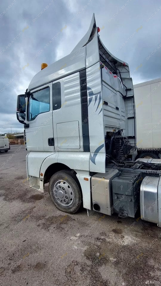 Sitrak C7H 4x2 [8]