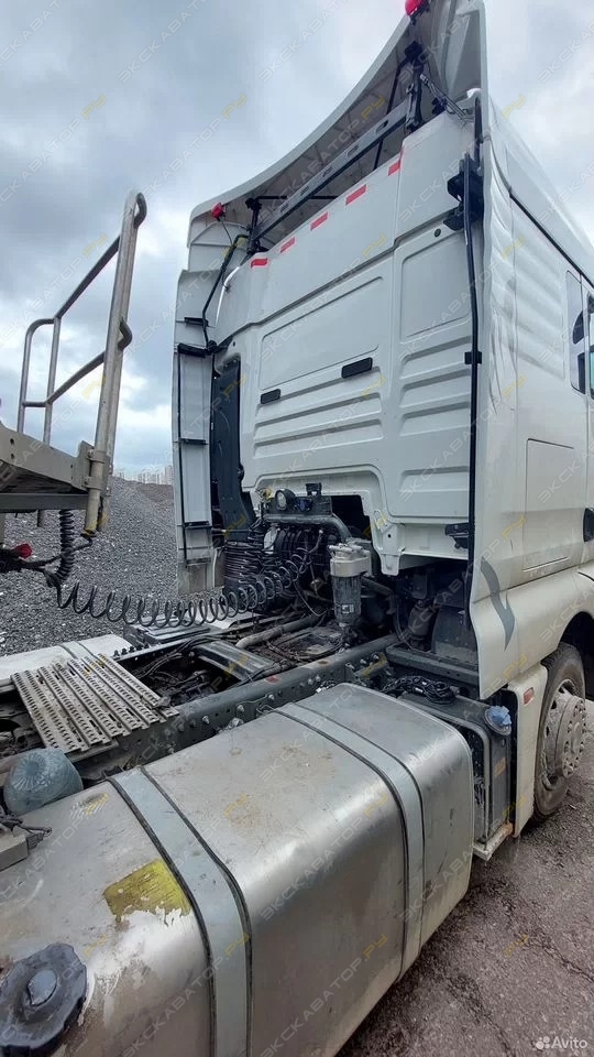 Sitrak C7H 4x2 [10]