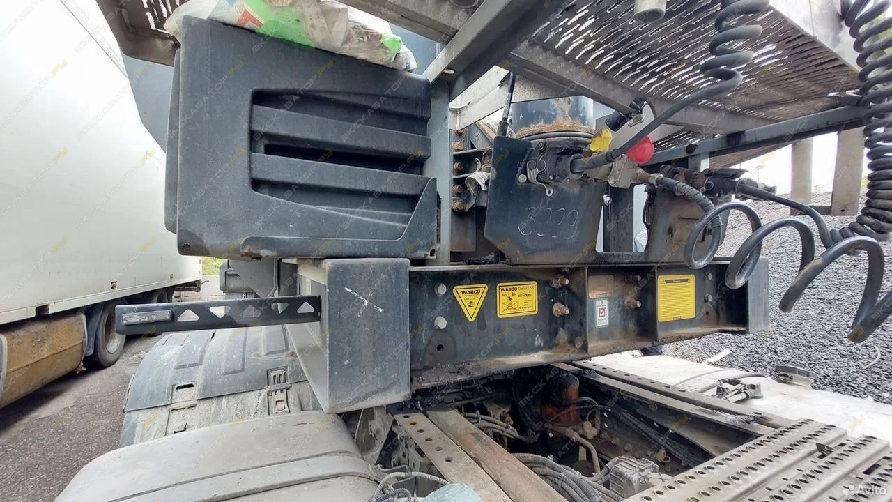 Sitrak C7H 4x2 [15]