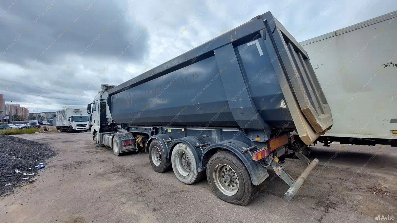 Sitrak C7H 4x2 [17]