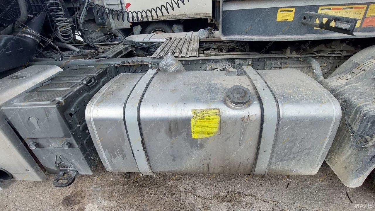 Sitrak C7H 4x2 [18]