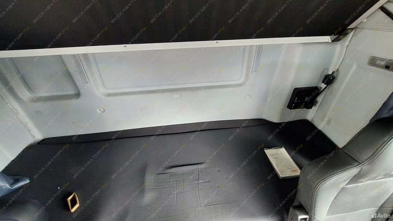 Sitrak C7H 4x2 [32]