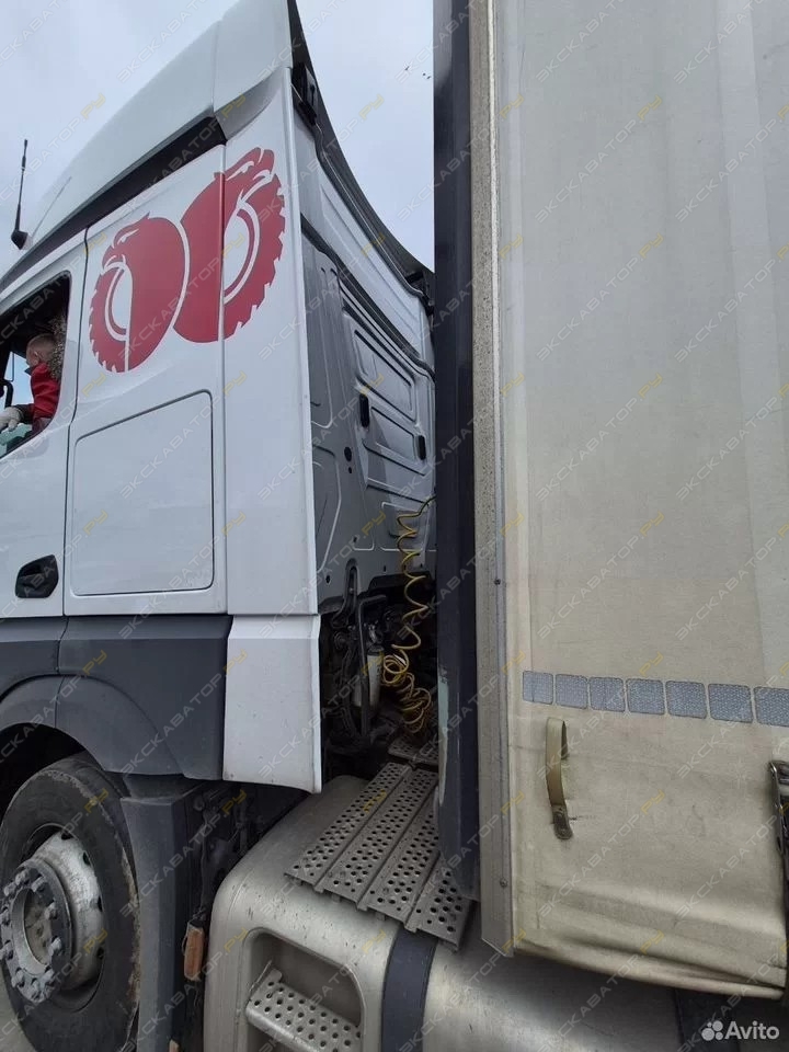 Mercedes-Benz Actros [4]