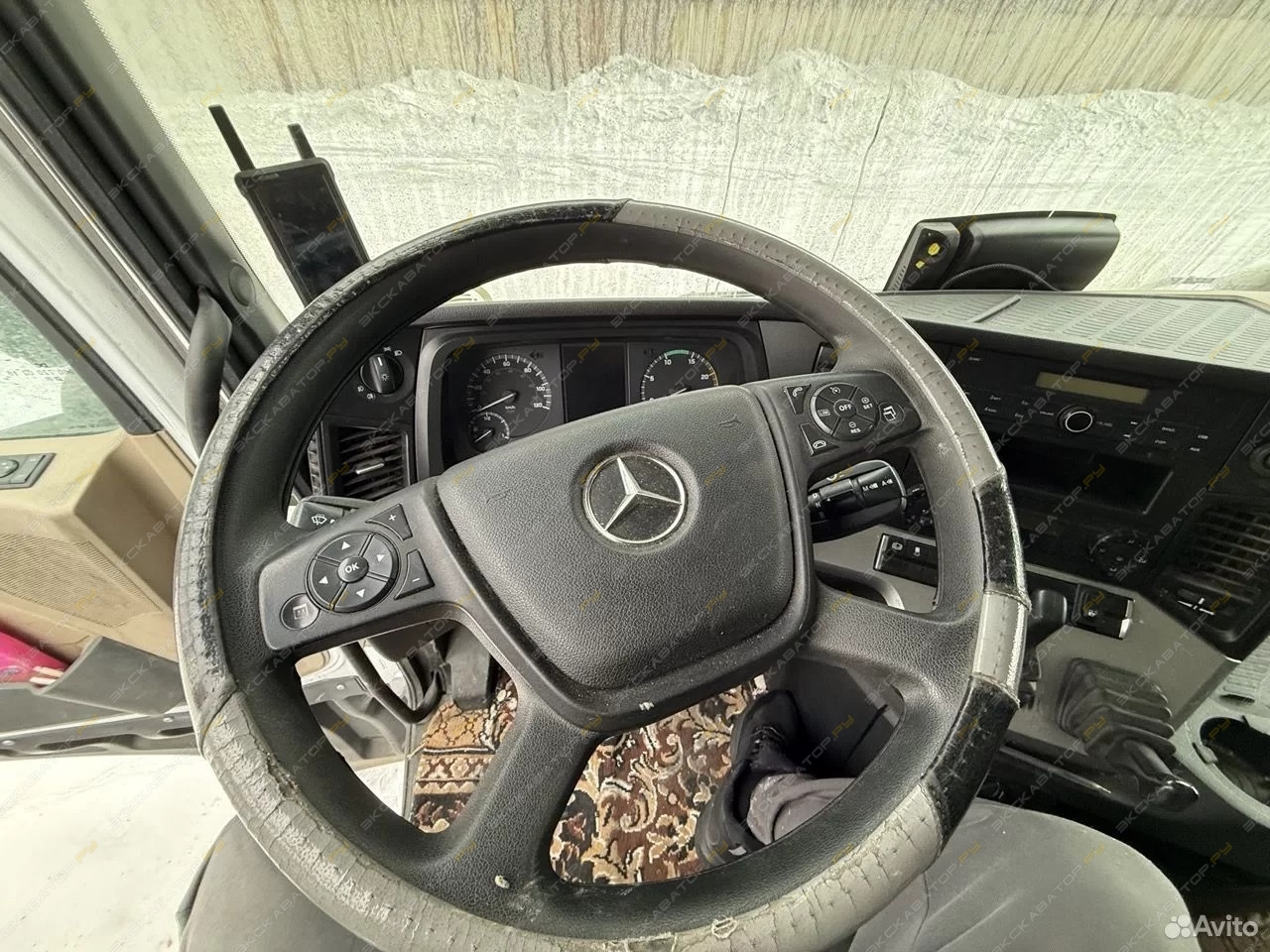 Mercedes-Benz Actros [14]