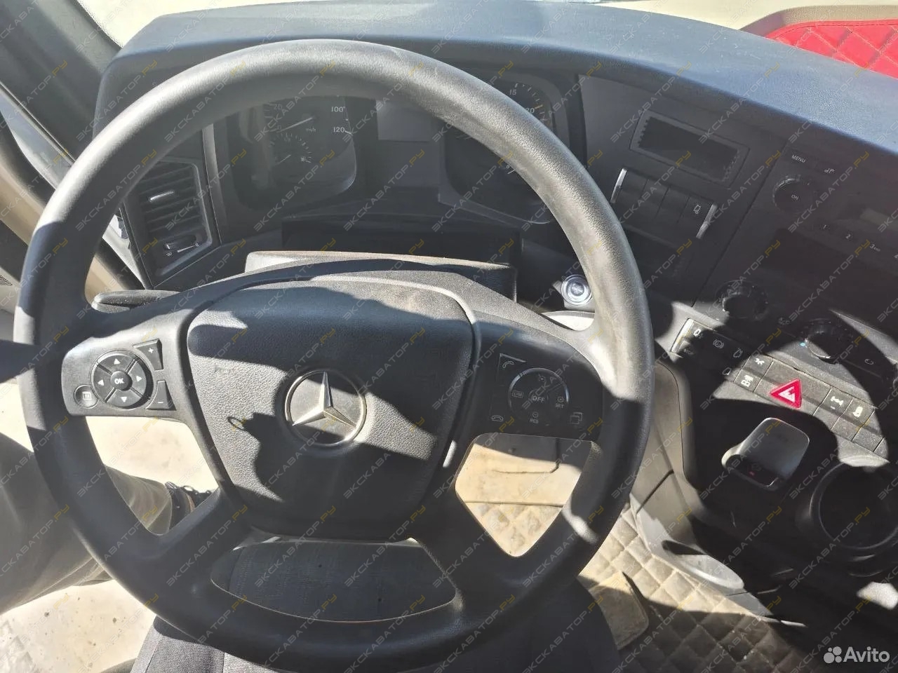 Mercedes-Benz Actros [9]