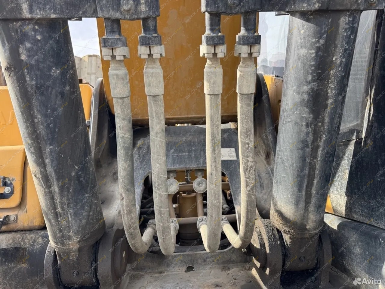 Sany SY330H [15]