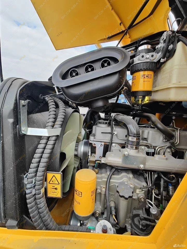 JCB 4CX [20]