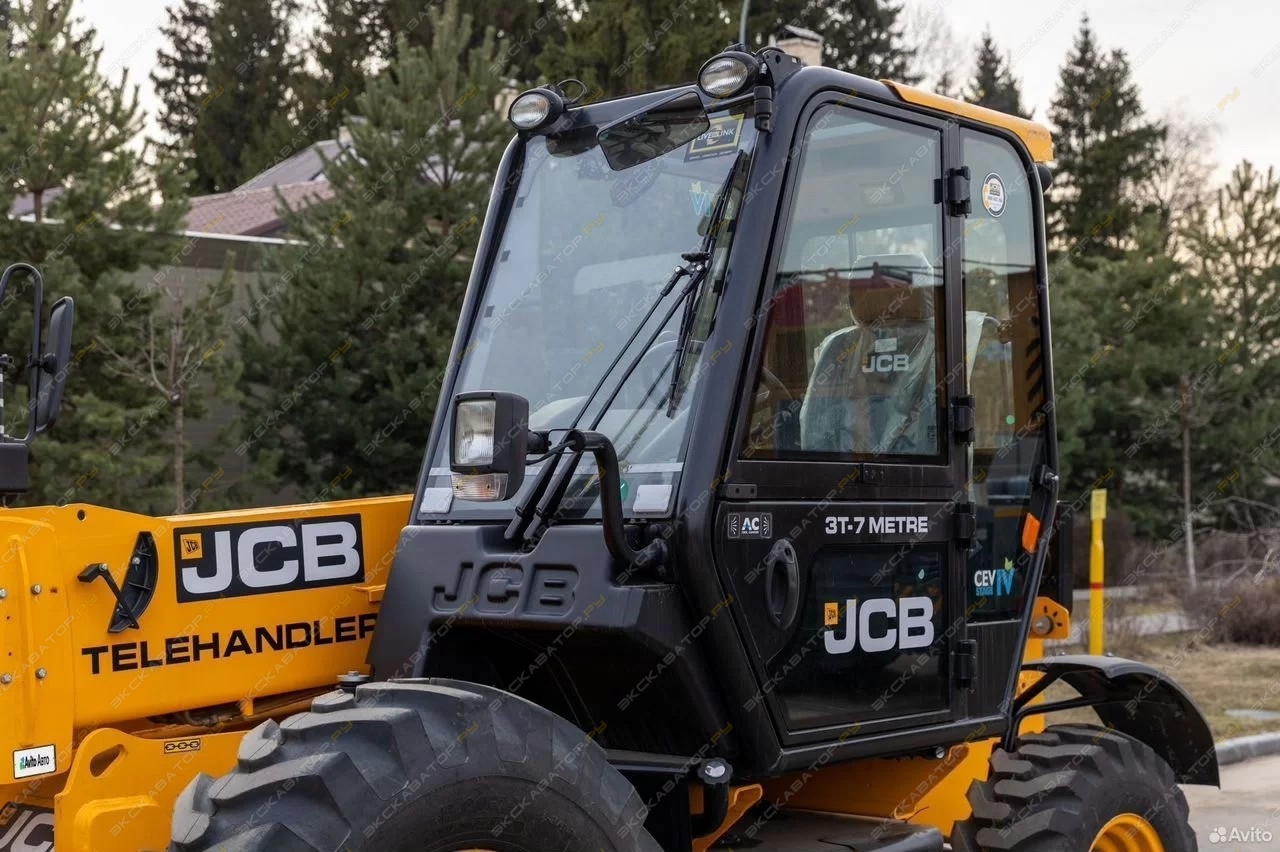 JCB 530-70 [3]