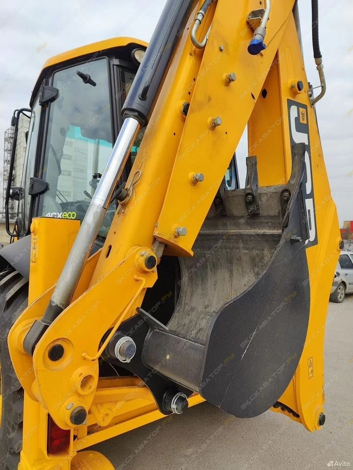 JCB 4CX [24]