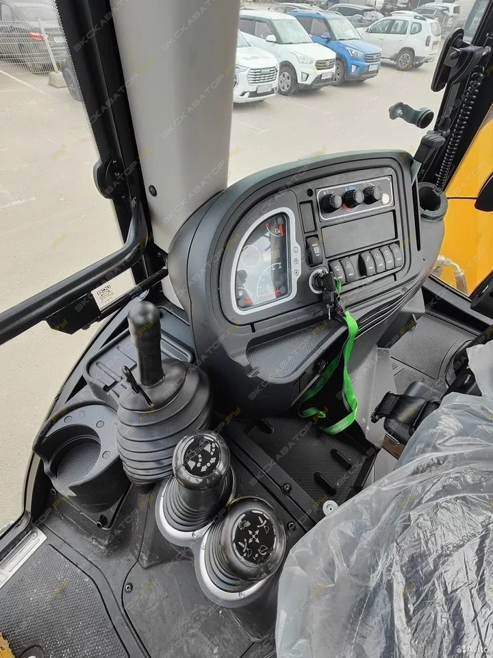JCB 4CX [16]