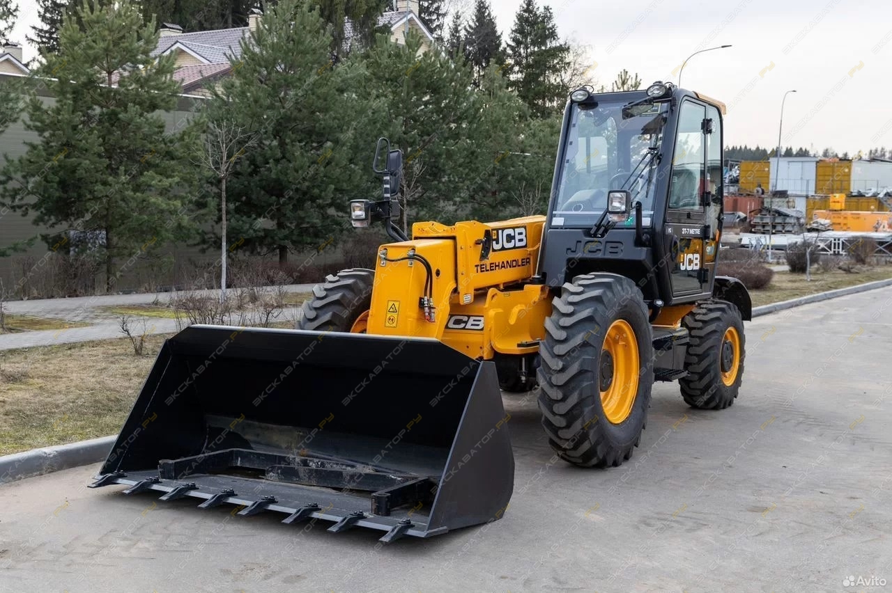 JCB 530-70 [1]