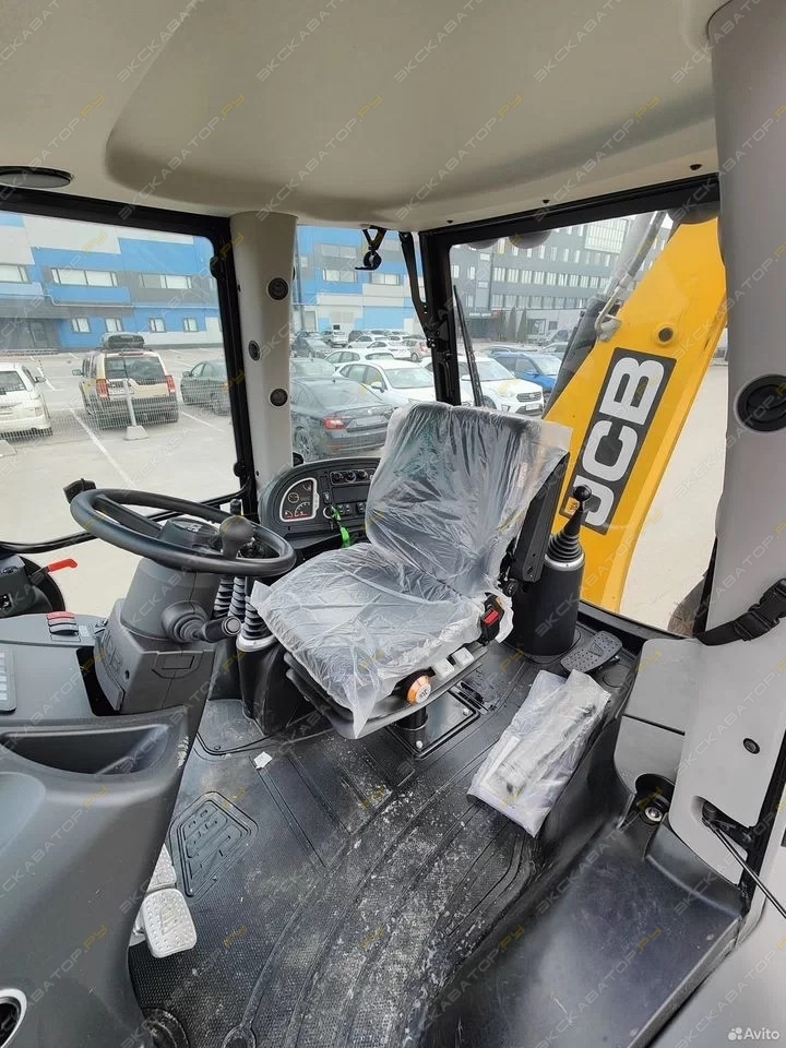 JCB 4CX [13]