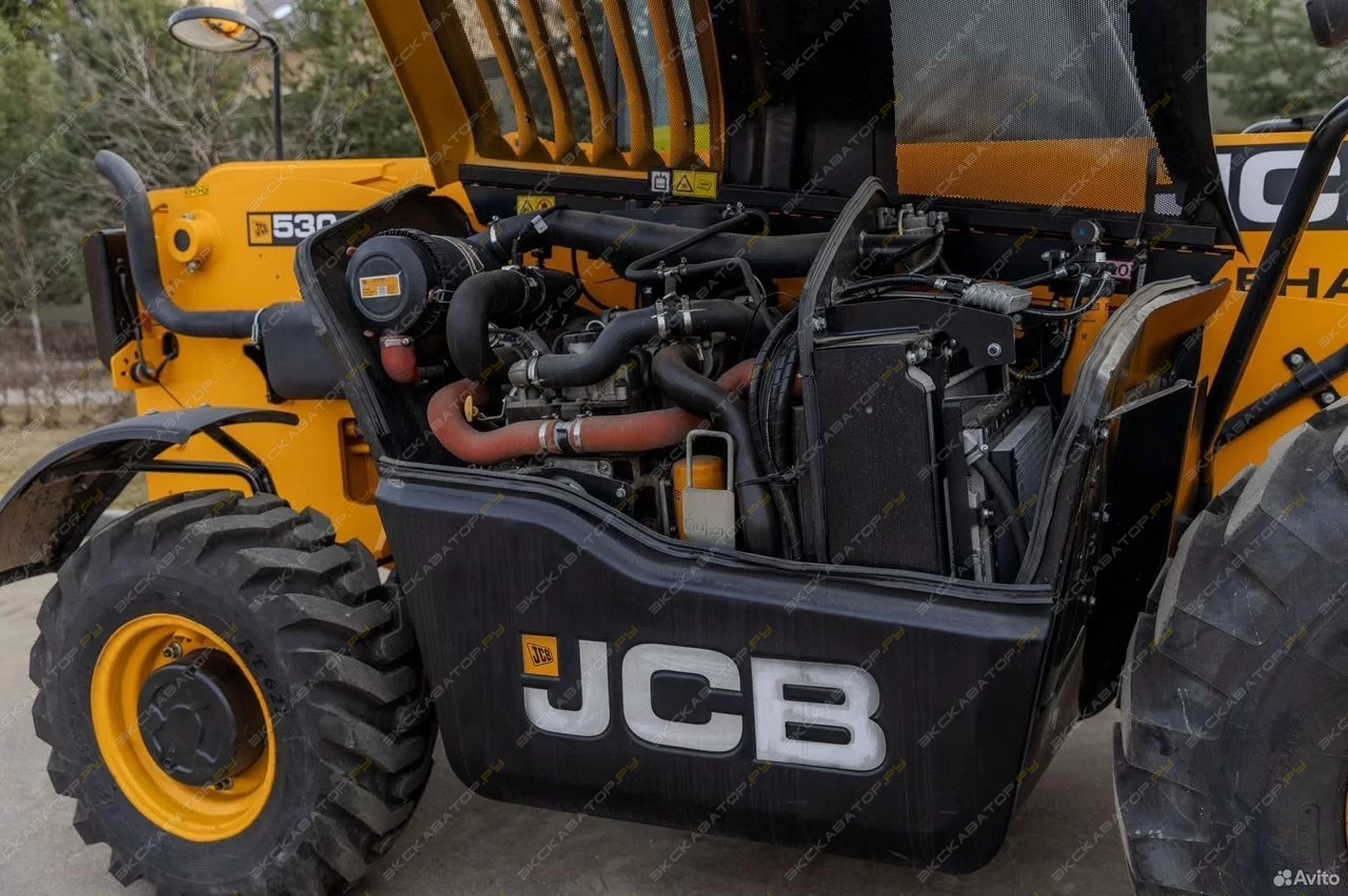JCB 530-70 [16]