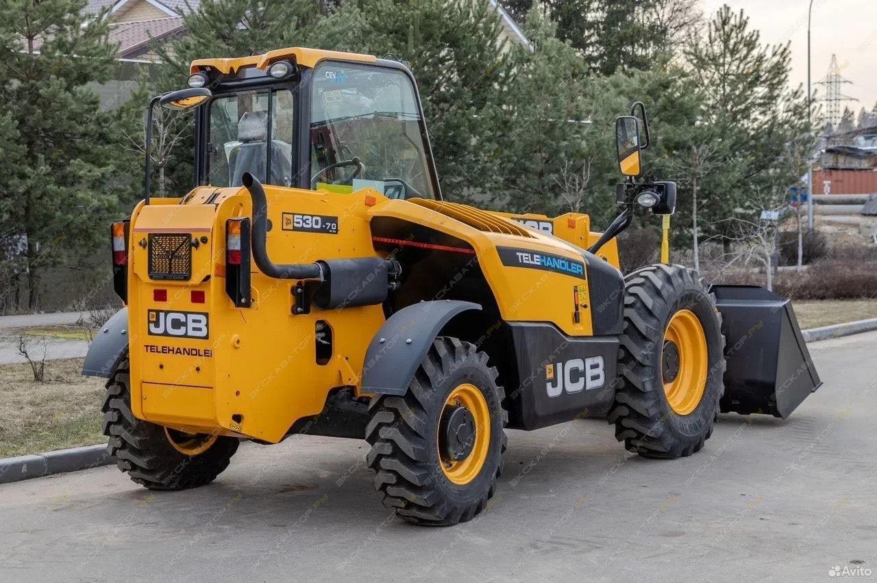 JCB 530-70 [11]
