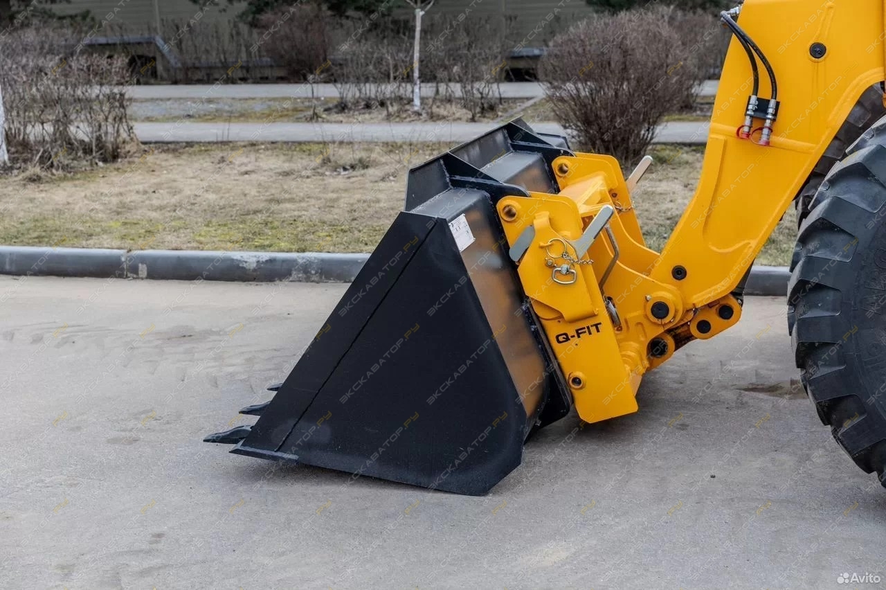 JCB 530-70 [12]