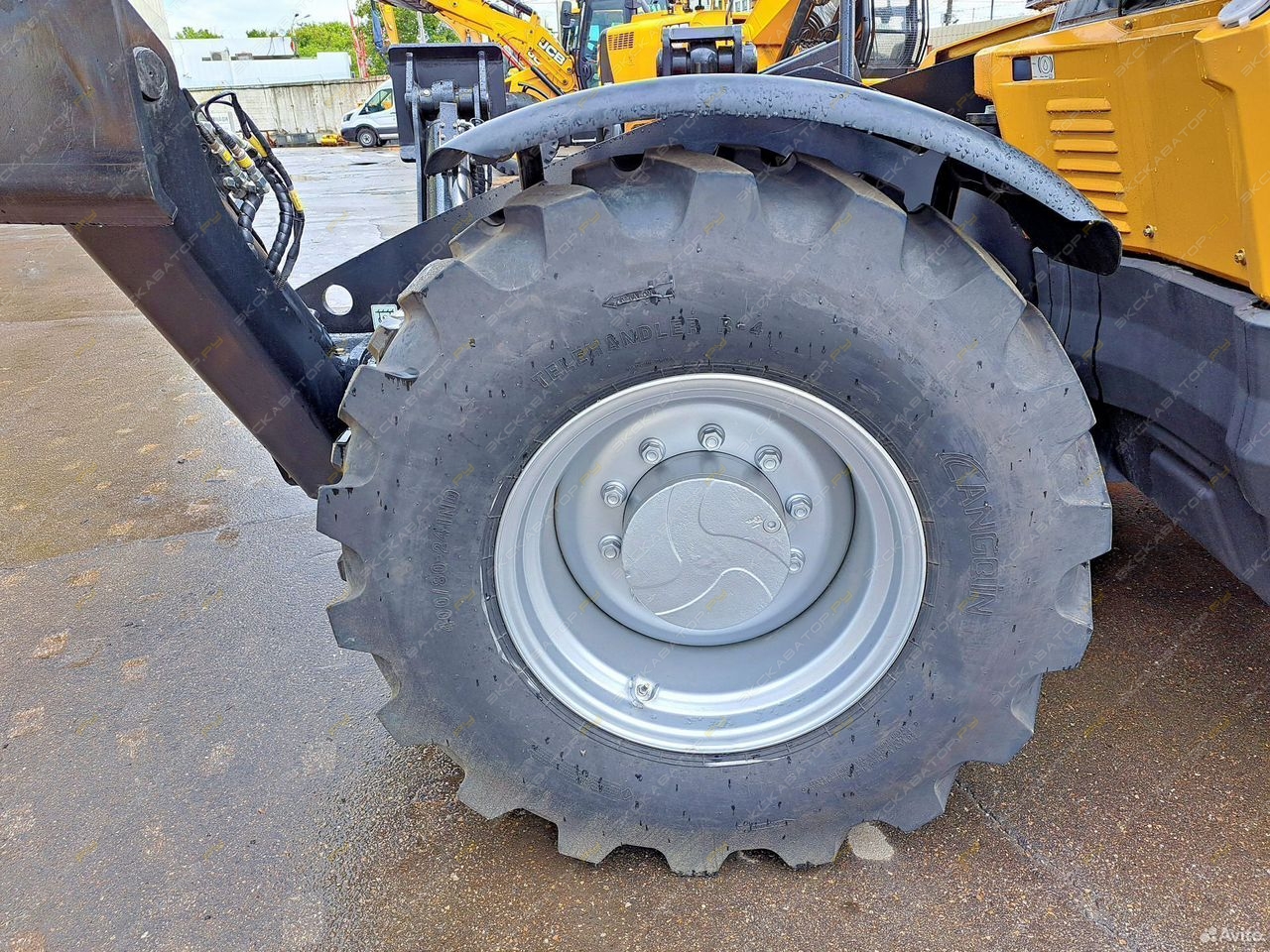 Sany STH1440E [14]