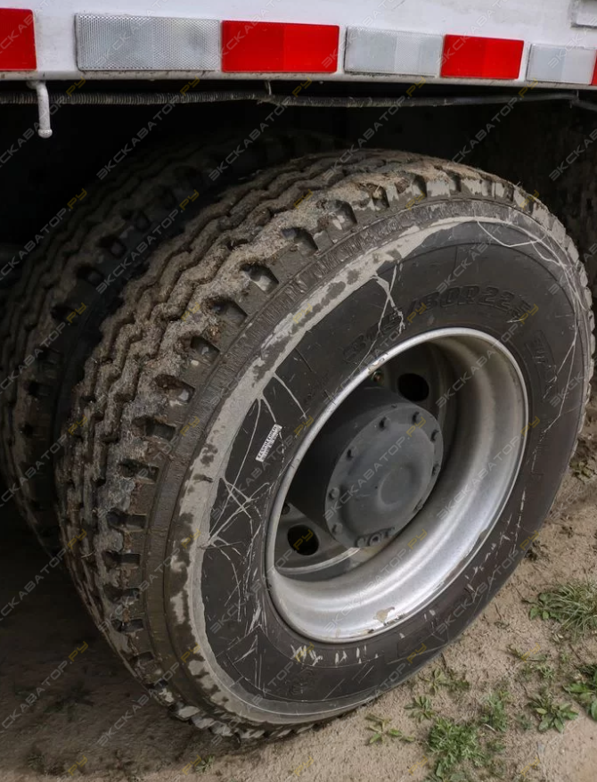 GIGA 8x4, КМУ 14 т [3]
