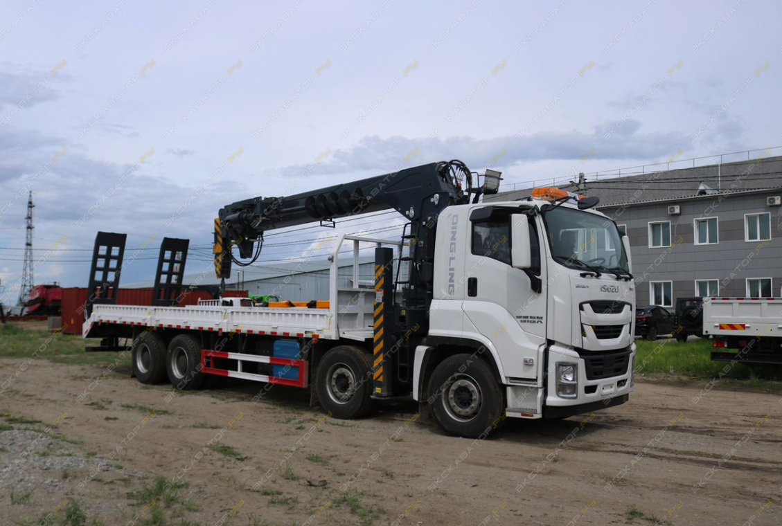 GIGA 8x4, КМУ 14 т [1]