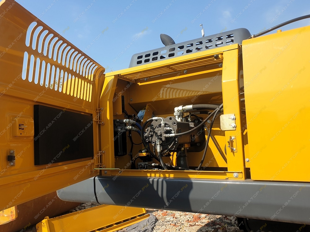 XCMG XE335C [4]