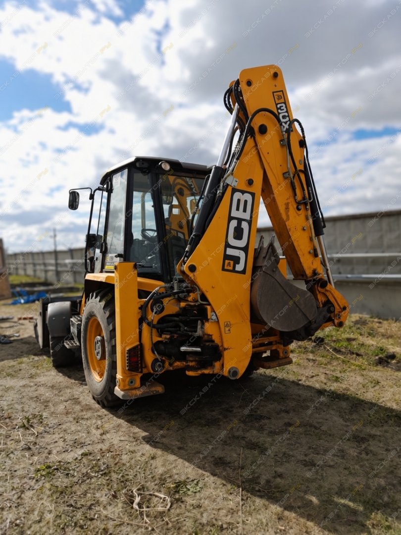 JCB 3CX [2]