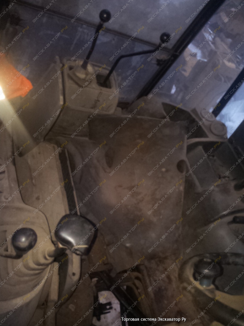 Продаю кабину CAT 428 D 0220 180730