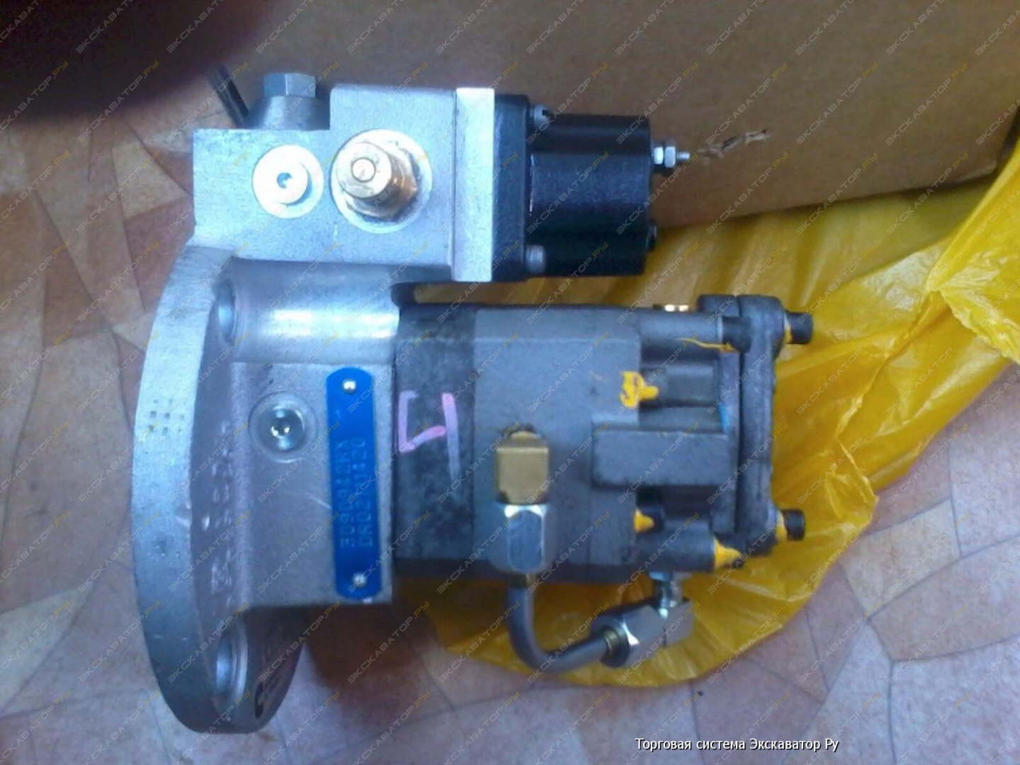 топливный насос на экскаватор HYUNDAI R455 LC7 0818 134709