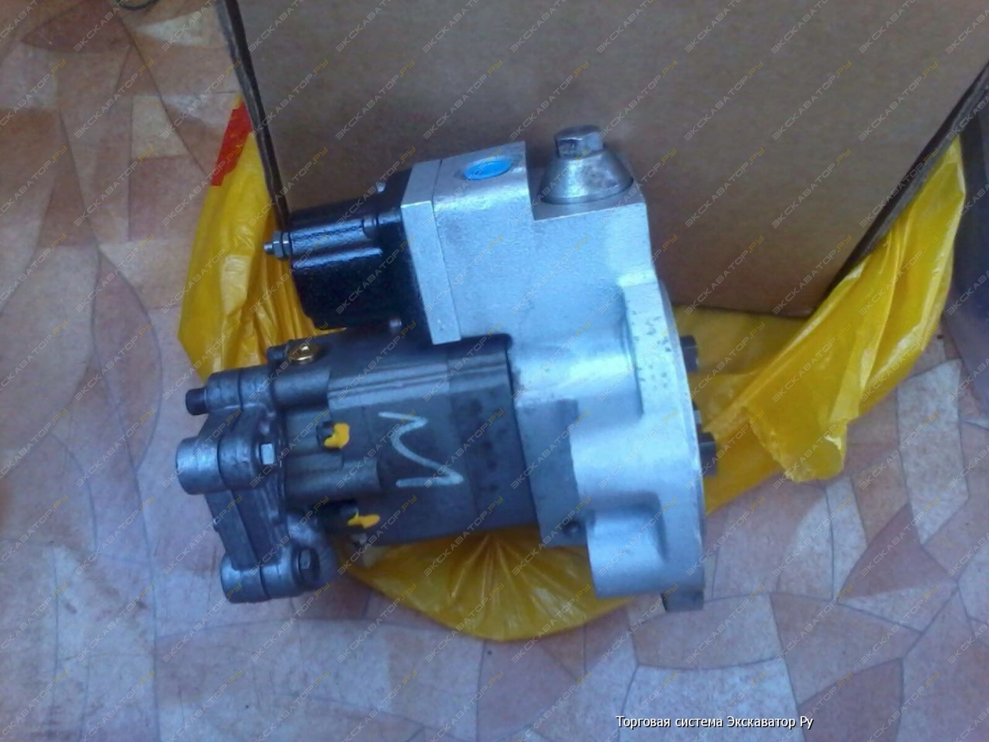 топливный насос на экскаватор HYUNDAI R455 LC7 0818 134741