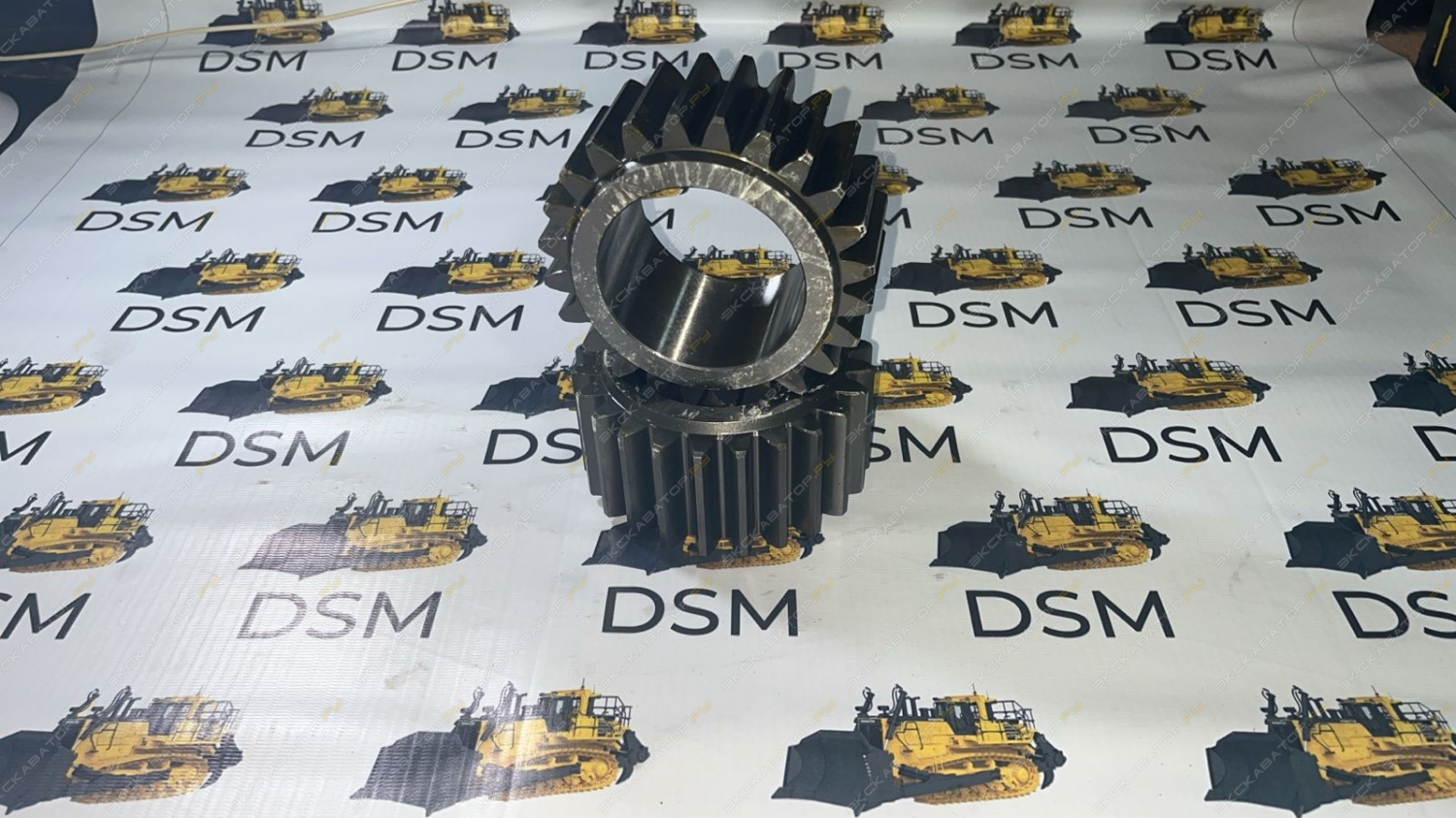 Шестерня 195-15-12441 Komatsu D355A [6]