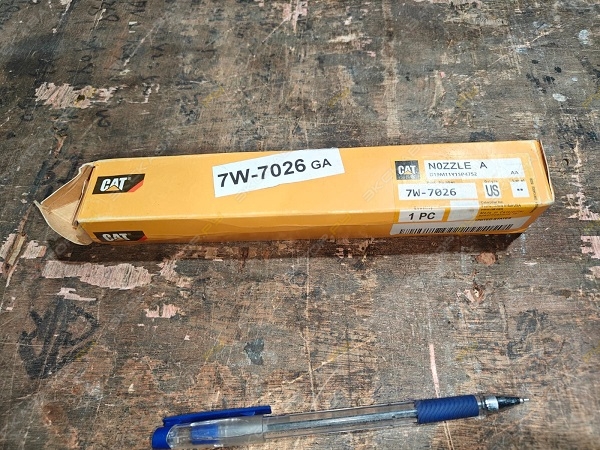 Форсунка топливная ДВС, 7W-7026-GA [2]