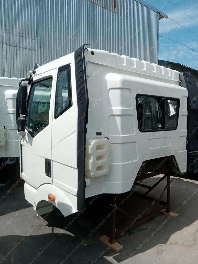 Кабина FAW J6 белая в сборе [7]