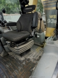 Komatsu WB93R [3]