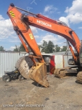Hitachi ZAXIS 200LC [5]