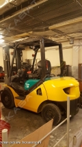 Komatsu FD25T-17 [1]