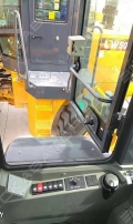 XCMG ZL30FV [7]