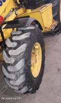 Komatsu WB93R-5 [2]