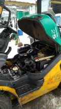 Komatsu FD25T-17 [1]
