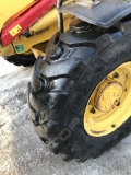 Komatsu WB93R-5 [11]