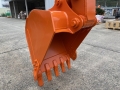 Hitachi ZX135US [2]