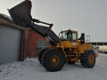 Volvo L220E [8]