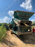 Powerscreen Warrior 2400 (2 Way Split) [1]