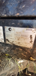 Hitachi ZAXIS 200 [10]