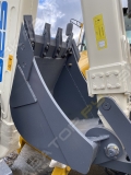 Terex TLB825 [3]
