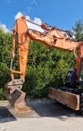 Hitachi ZX140W [12]